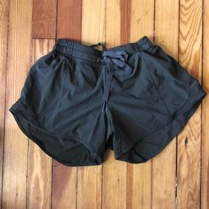 Lululemon size 4 green long hotty hot shorts